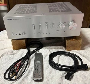 Amplificador Integrado Yamaha A-S801 con Control Remoto Probado Funciona JP GS03 13.0 - Imagen 1 de 16