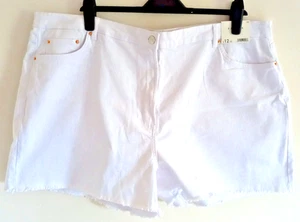 Bnwt Papaya Plus Size 22 White Denim Shorts Pockets new never worn - Picture 1 of 11