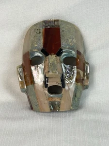 Scultura maschera intarsiata pietra e conchiglia Maya azteca vintage mesoamericana mosaico - Foto 1 di 6