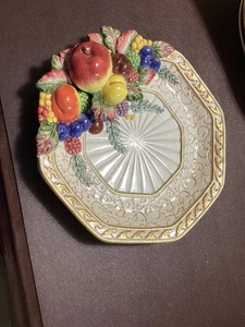 Fitz & Floyd Classics runder Teller 3-D Blatt Obst 9" Goldrand Wandbehang - Bild 1 von 4