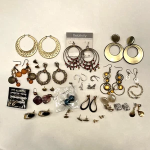 Ohrstecker Konvolut 25+ Paar Vintage bis jetzt baumelnd und Huggie - Bild 1 von 18