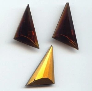 6 VINTAGE GLASS DARK TOPAZ 24x18mm. TRIANGLE GEM JEWELS 2876 - Picture 1 of 1