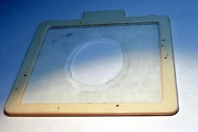 Lindahl Vignette Mask 4.5X4.5" Large Vertical Oval 2" creative High key - Image 1 of 4