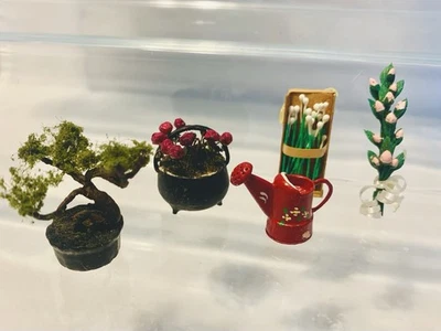 Dollhouse Miniatures 1:12 Bonsai Flower Bouquet Cast Iron Pot Watering Can - Image 1 of 4