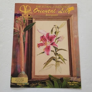 Orientalische Lilie Sternengucker Kreuzstich Musterbuch 30025 Janet Powers - Bild 1 von 2