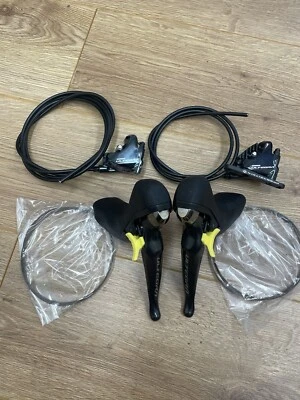 Shimano Ultegra Lever And Calipar Set  - Image 1 of 4