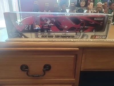 Semirremolque Hot Wheels 2004 Ricky Rudd #21 Motorcraft Team Transporter  Foto 1 de 4