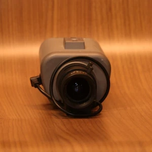 EverFocus EQ550T Color CCTV Camera BNC Day/Night Hard Wired Tested and Working - Picture 1 of 8