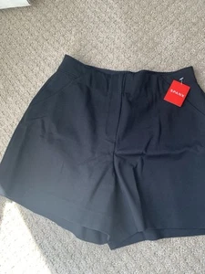 Spanx Women’s Shorts The Perfect A-Line Shorts Size M Classic Black 20410R - Picture 1 of 3