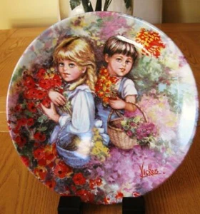 Wedgwood - Mary Vickers - My Memories Series - "Our Garden" - 8666A - Picture 1 of 5