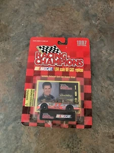 Darrell Waltrip Racing Champions 1997 Edition 1:64 NASCAR Diecast - Bild 1 von 1