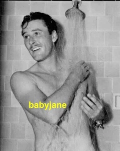 382 ERROL FLYNN DESNUDO EN VESTUARIO DUCHA BEEFCAKE FOTO - Imagen 1 de 1