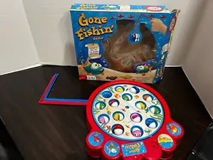 Gone Fishin' Game Item 6069 Missing 1 Fish Everything Works Kids 4+ #3129 - Picture 1 of 3