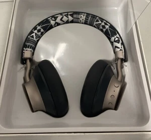 ⚡️heyday Over-Ear Headphones - Black - Picture 1 of 3
