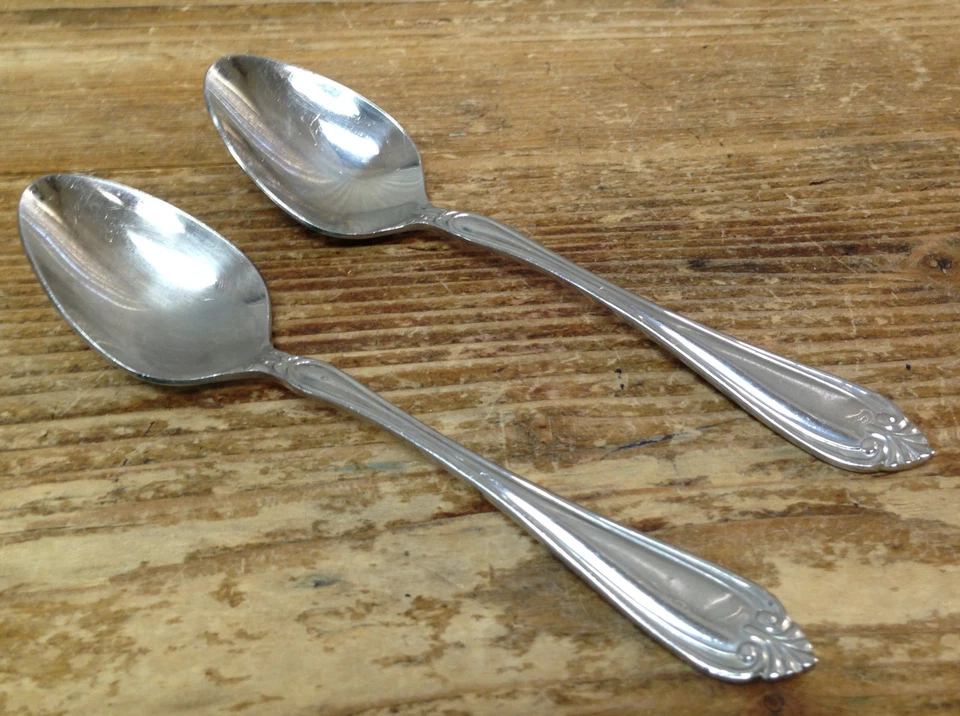 2 cucharaditas cuchara Regal Gallery RGL12 acero inoxidable vintage 18/8 Corea pluma contorno Foto 1 de 1