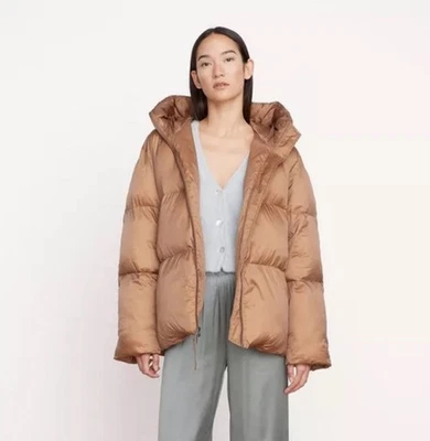 Chaqueta acolchada VINCE para mujer talla grande con capucha marrón moca nailon cremallera bidireccional Foto 1 de 4