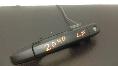 Manija de puerta izquierda exterior negra OEM 20828243 07-13 Chevrolet Silverado 1500 Foto 1 de 4