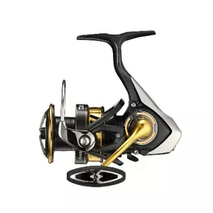 Daiwa 18 Regalis LT2500D Spinning Reel New in Box - Picture 1 of 4