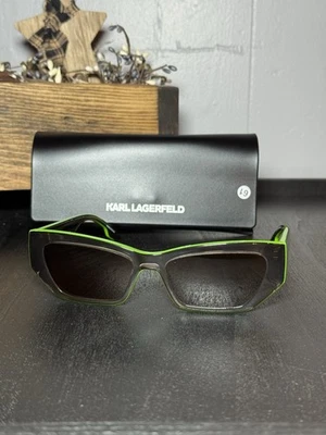 Gafas de sol Karl Lagerfeld Paris monturas verdes con ojos de gato con lentes negras Foto 1 de 4