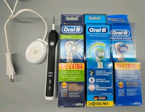 Elektrische Zahnbürste Oral-B Professional Care mit zusätzlichen Bürstenköpfen - Bild 1 von 3
