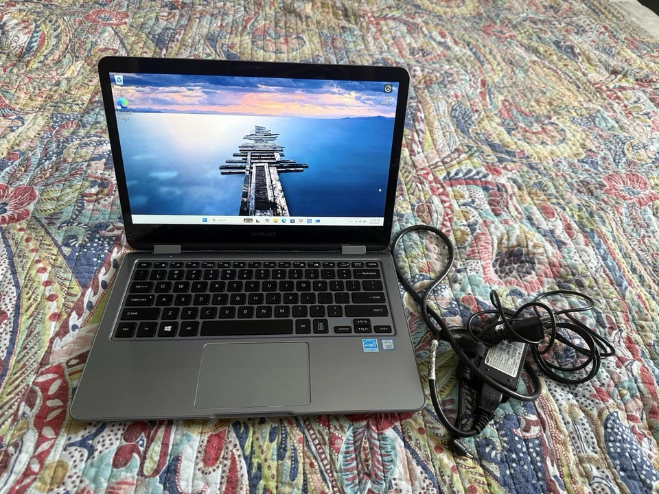 Portátil Samsung Notebook 7 Spin 13.3" Táctil Intel i5 8GB RAM 256GB SSD ¡TAL CUAL!! Foto 1 de 4