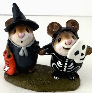 Wee Forest Folk M-155 "Littlest Witch & Skeleton" (C) 1987 Annette P "Retired" - Picture 1 of 10