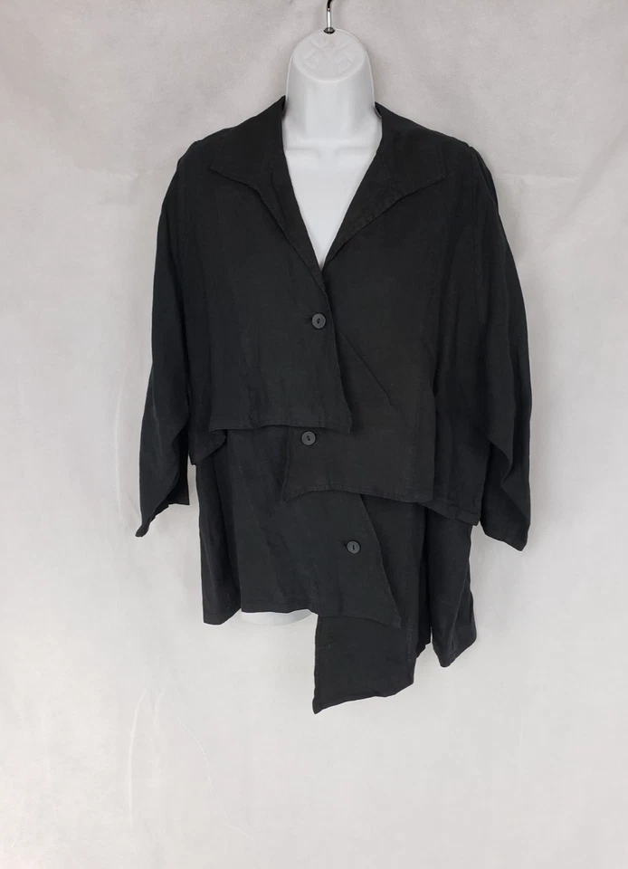 Jaqueta assimétrica feminina Cynthia Ashby preta tamanho M 100% linho botão superior - Imagem 1 de 4