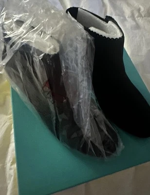  Jack Rogers Bailee suede Zip Wedge Ankle Boots Booties Shoes Size 6.5 Black new - Image 1 of 4