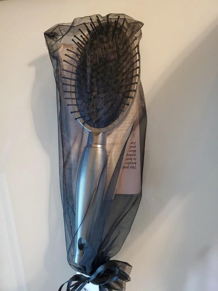 Escova desembaraçadora oval Aria Beauty Luxe NOVO EM FOLHA - FRETE GRÁTIS! - Imagem 1 de 1