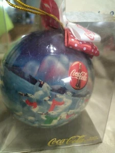 Vintage 1995 Coca Cola Polar Bear Ball Christmas Ornament Polar Bears T18 - Picture 1 of 1