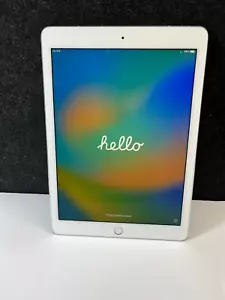 Apple iPad Pro 1st Gen. 9.7" A1674 128GB GSM Unlocked WHITE Very Good - Picture 1 of 13