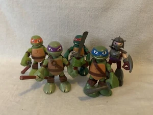 5 TALKING TEENAGE MUTANT NINJA TURTLE PLAY FIGURES 4 TURTLES & SHREDDER - Picture 1 of 6