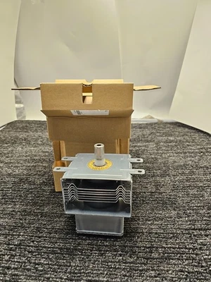 Panasonic 2M210-M1GL Magnetron 2M210-M1  J 2D-1205 0 LF - Image 1 of 4