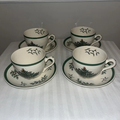Spode Set of 4 Cups and 4 Saucers Christmas Tree Porcelain England S3324 - Image 1 of 4