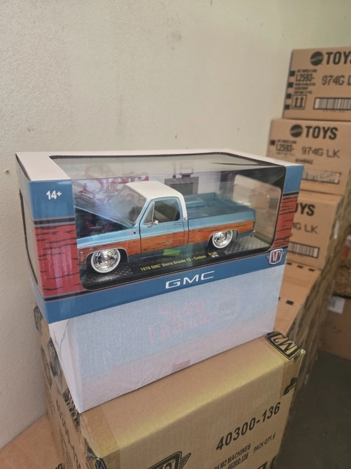 M2 MACHINES 1:24 1976 GMC SIERRA GRANDE 15 CUSTOM SQUAREBODY - Image 1 of 1