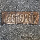 Wisconsin 1921 Rusty License Plate #175-928 WIS21