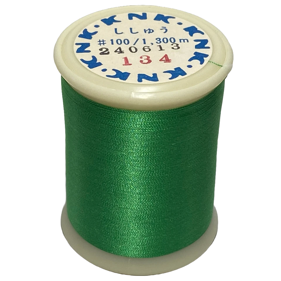 Kanagawa Kinsuzu and Pearsall 100 Silk Thread, 23 dtex 3x2, 1300m, 48 Colors - Image 1 of 4