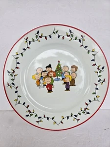 Peanuts Charlie Brown Christmas Lights 10.5" Christmas Dinner Plate - Picture 1 of 5