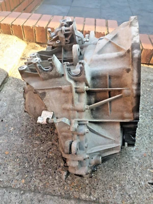 Mini Clubman F54 2018 1,5 gasolina transmisión manual \ caja de cambios 31295 millas - Imagen 1 de 4