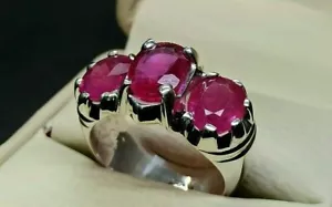 Anello da uomo naturale 9 carati tre rubini rossi argento sterling 925 fatto a mano Yaqoot - Foto 1 di 12