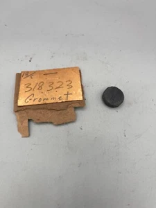 NOS- Vintage Triumph Key Hole Rubber Grommet/Plug PRS8 Switch 318323 - Picture 1 of 2
