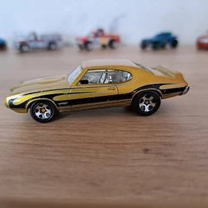 Pontiac GTO TM GM Hot Wheels Mattel 69 ligeramente usado ver fotos L8 - Imagen 1 de 6