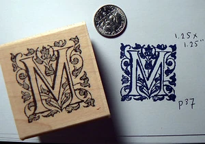Sello de goma letra M con monograma P37 montado en madera - Imagen 1 de 2