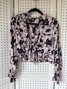 Blusa Express Para Mujer Pequeña Rosa Azul Marino Floral Corbata Frontal L SLV Recortada Playa Nueva con Etiquetas - Imagen 1 de 5