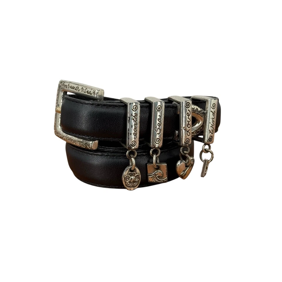 Cinto Berloque Brighton LOVE EARTH SEA WIND VINTAGE M Feminino Couro Preto Prata Magro - Imagem 1 de 4
