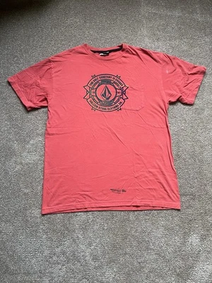 VTG 00’s / Y2K Volcom Stone Faded Red Pocket Tee - Image 1 of 4
