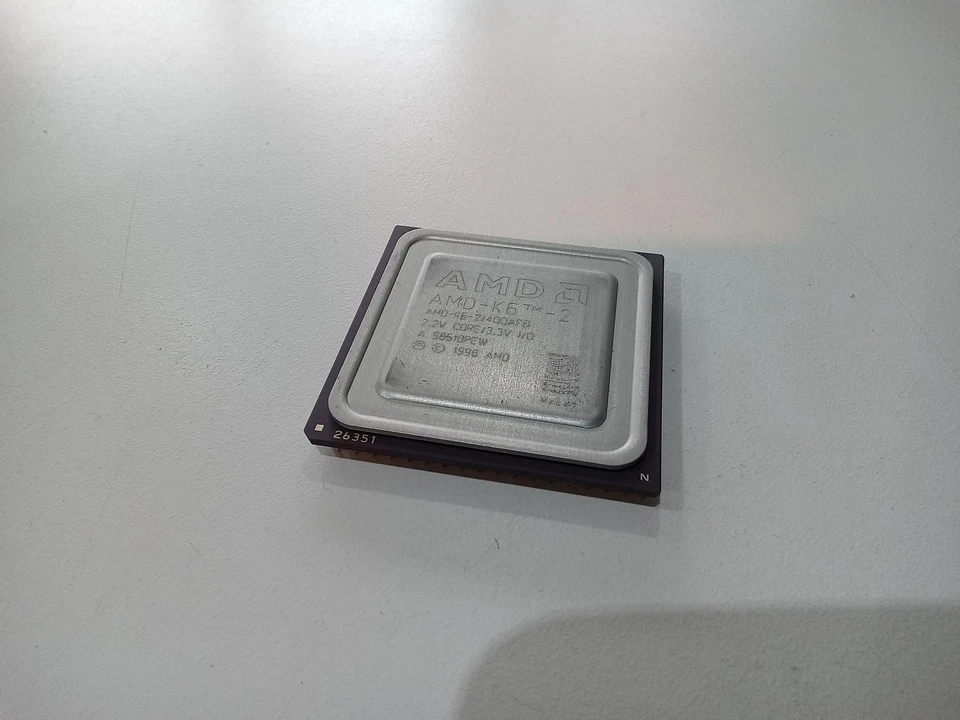AMD K6-2/400 AFO socket 7 CPU - Image 1 of 1