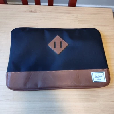 Herschel Supply Company Brand Laptop Case - Image 1 of 4