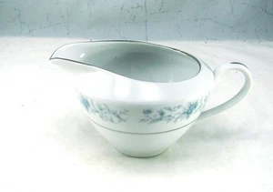 Crest Wood BLUE SPRAY 1393 Creamer EXCELLENT - Picture 1 of 6
