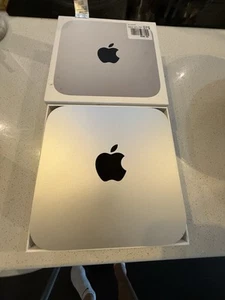 Apple Mac mini (256GB SSD, M2, 8GB, Gigabit Ethernet) Silver - MMFJ3LL/A... - Photo 1/7